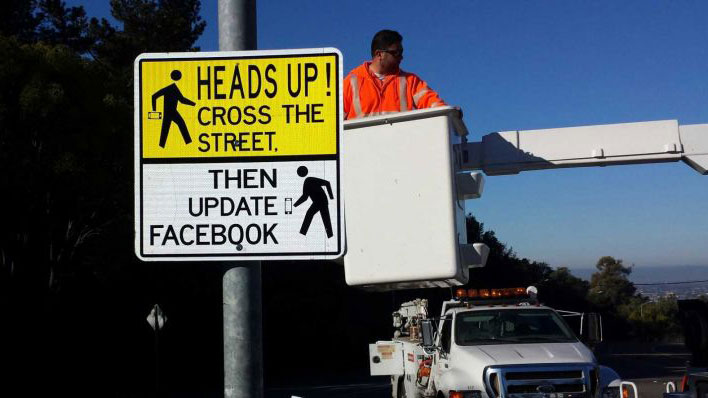 Hayward California funny highway sign