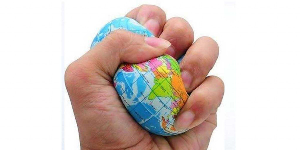 holiday-gift-ideas-world-globe-stress-ball